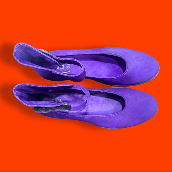 Arche Vibrant Purple Women\'s Flats with Strap